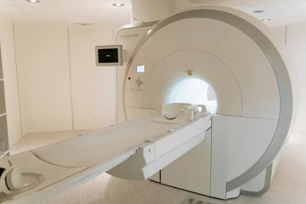 A white MRI scanner